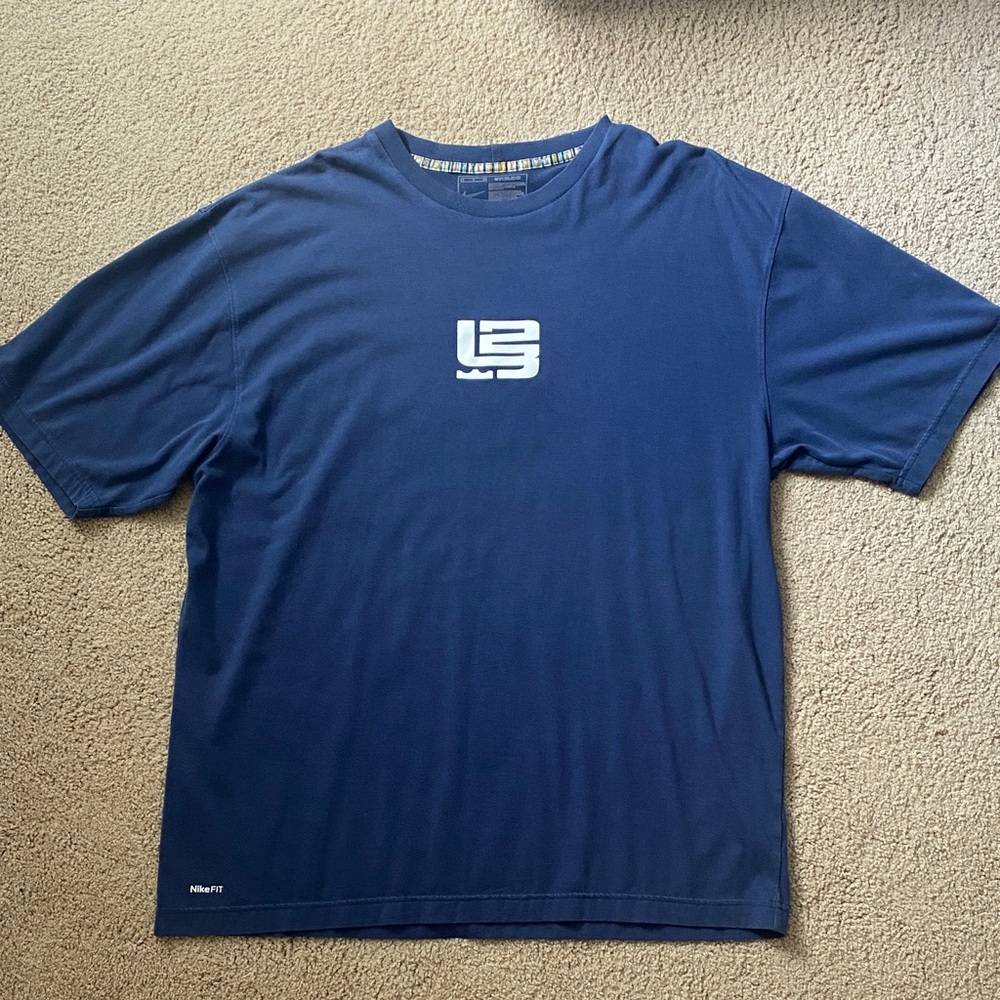 Lebron - Nike T Shirt LG (Fits like XL)